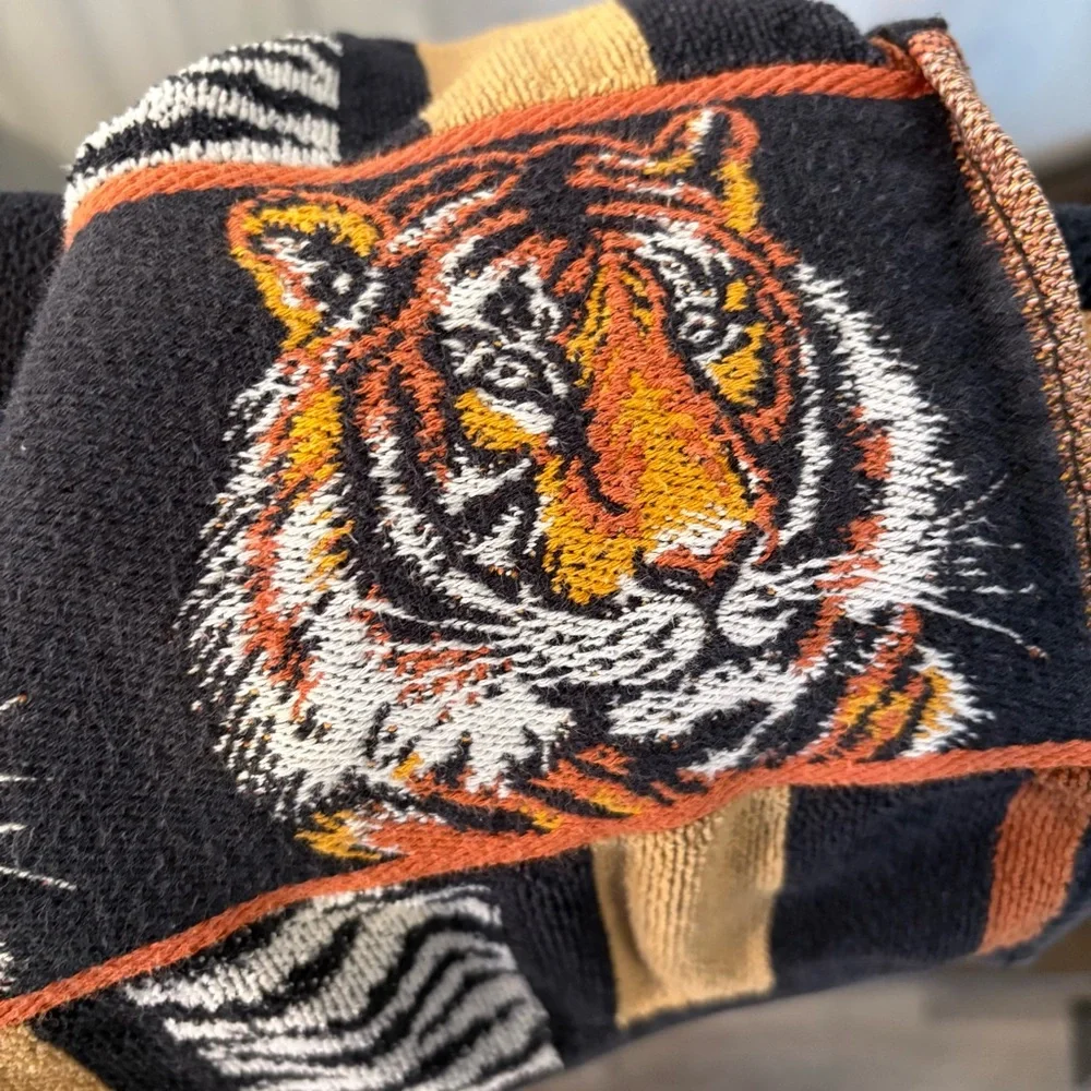 Vintage 90s Tiger Stripe Beach Towel Brazil Large 32”x64”